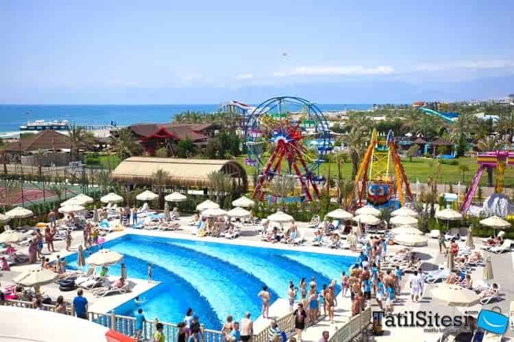 Royal Holiday Palace